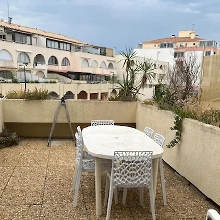 Apartment Climatise, Terrasse Et Parking Proche - Fr-1-338-604 Sete
